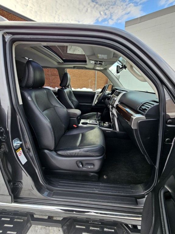 2014 Toyota 4Runner Image 10