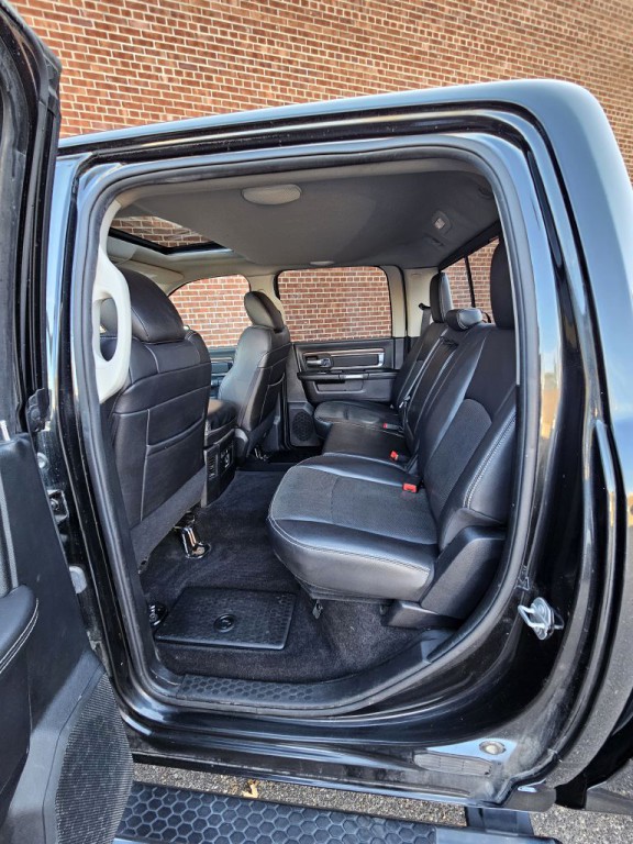 2016 RAM 1500 Image 9