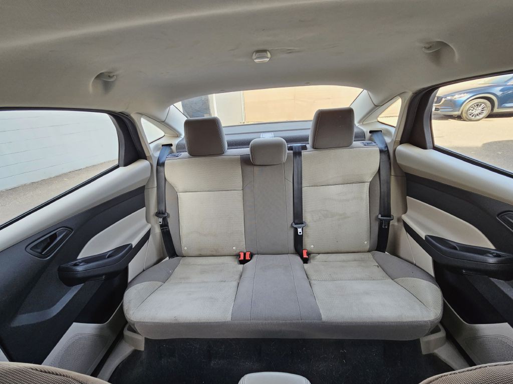 2012 Ford Focus Image 12