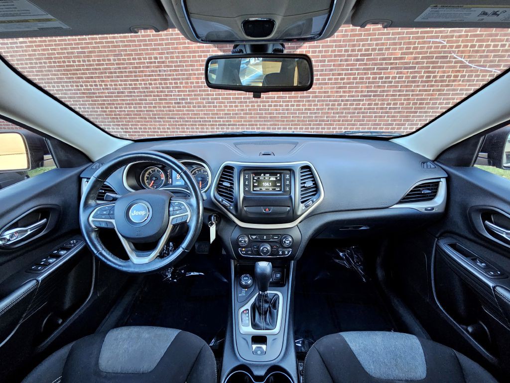 2016 Jeep Cherokee Image 13