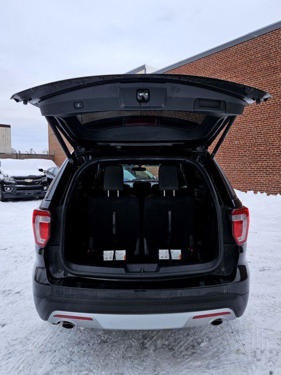 2016 Ford Explorer Image 7