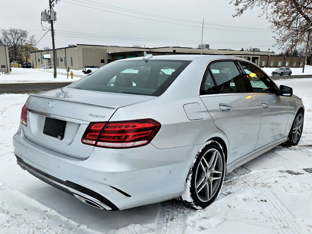 2016 Mercedes-Benz E-Class Image 2