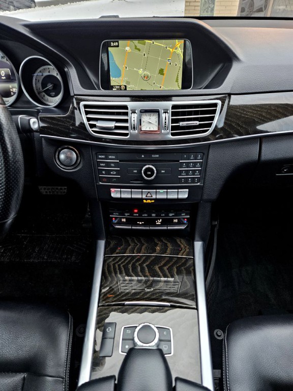 2016 Mercedes-Benz E-Class Image 14