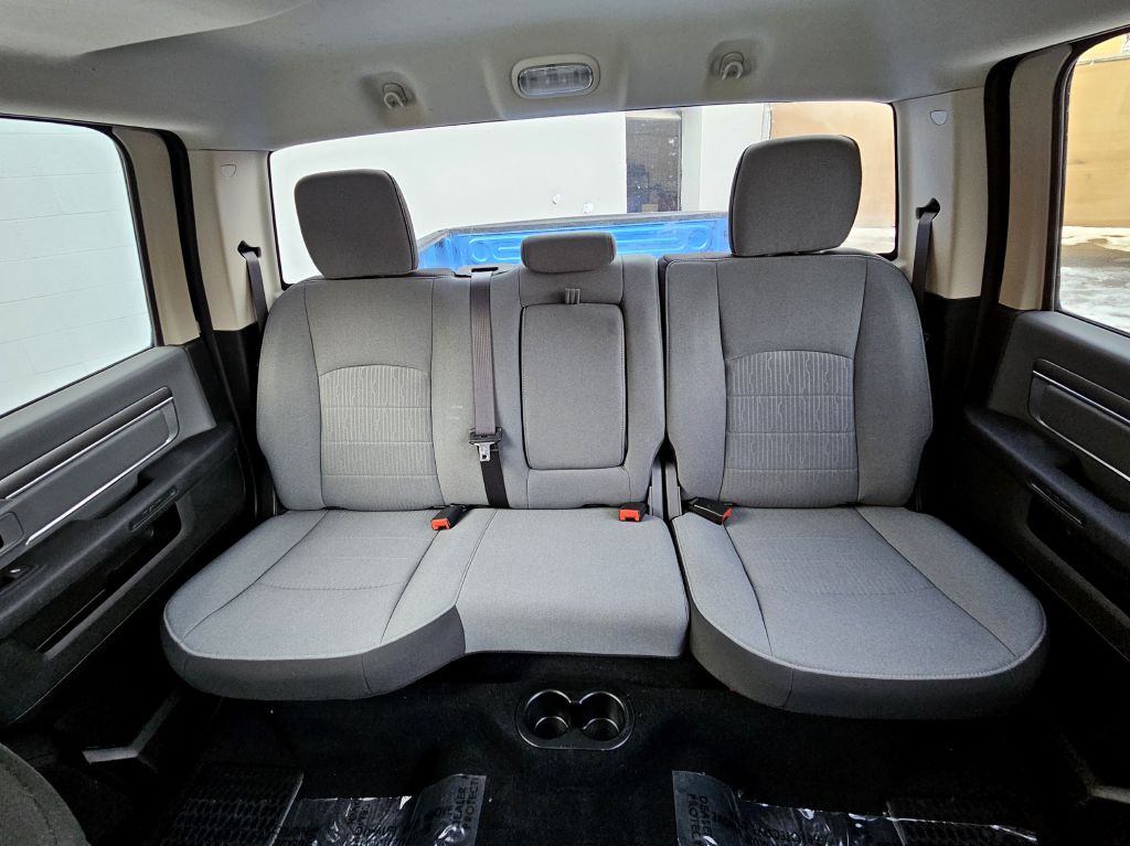 2021 RAM 1500 Image 8