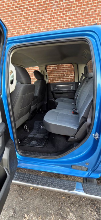 2021 RAM 1500 Image 10