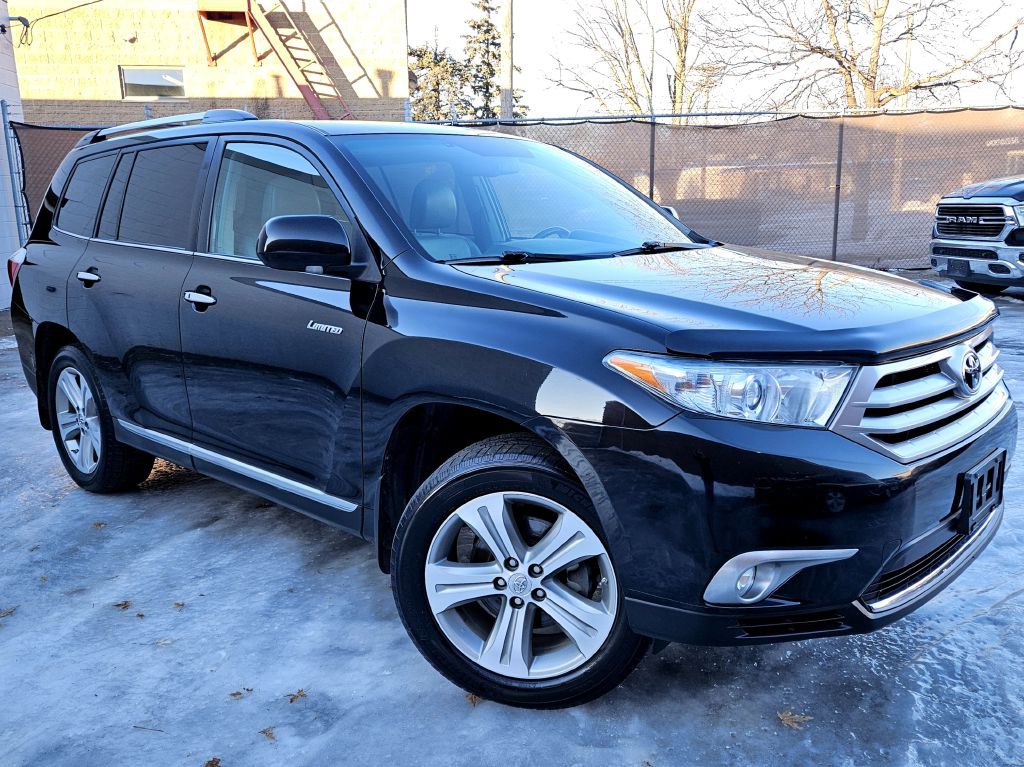2013 Toyota Highlander Image 1
