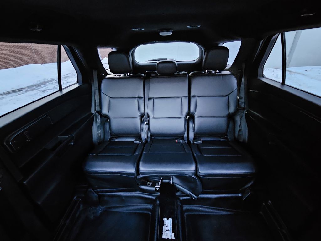 2023 Ford Explorer Image 8