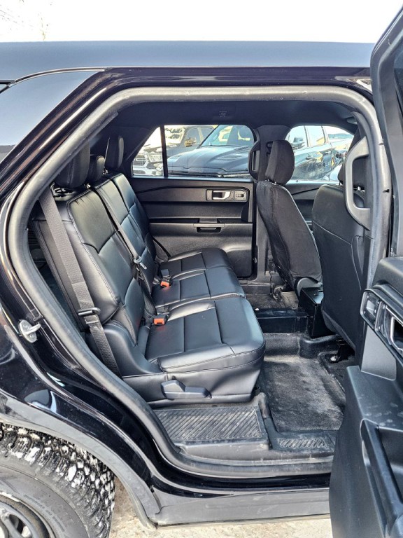 2022 Ford Explorer Image 9