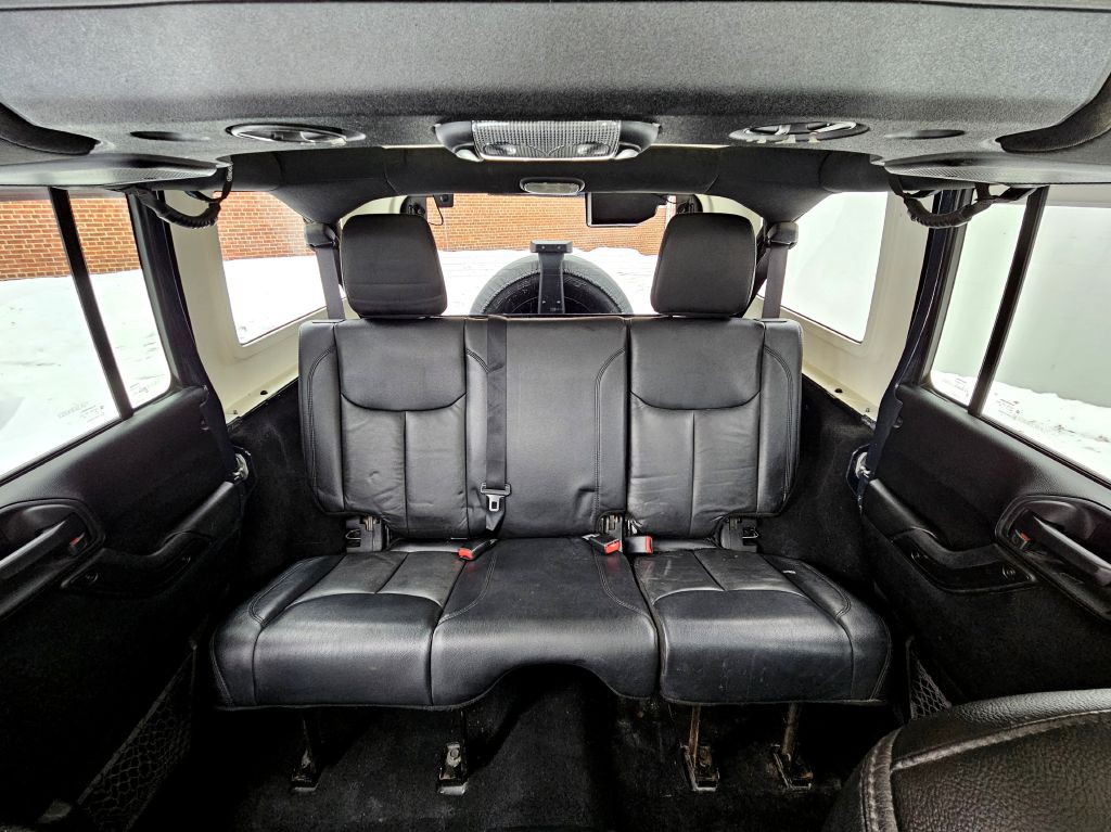 2017 Jeep Wrangler Unlimited Image 8