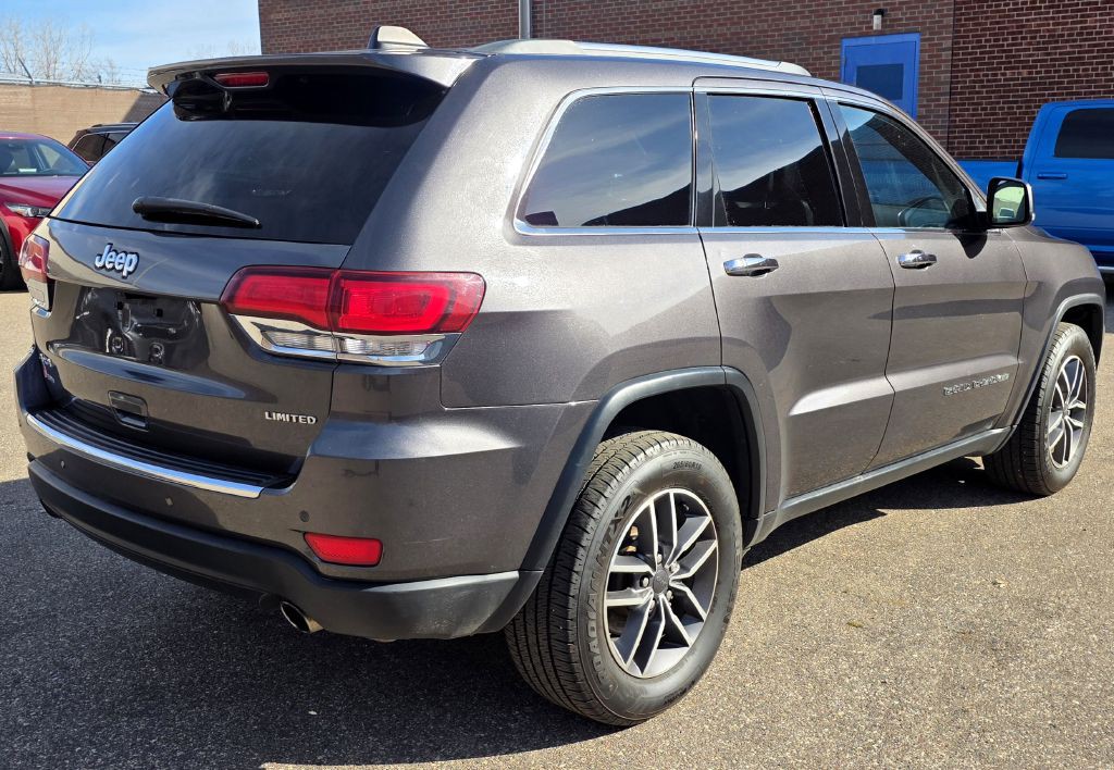 2020 Jeep Grand Cherokee Image 2