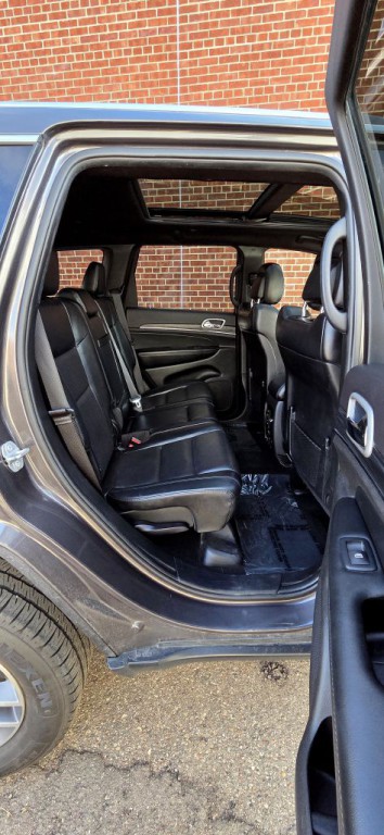 2020 Jeep Grand Cherokee Image 9