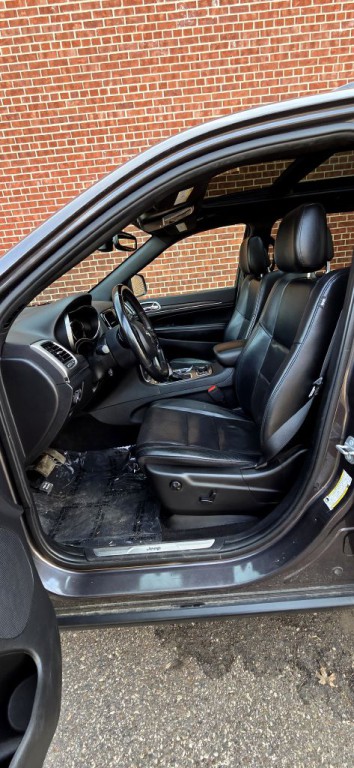 2020 Jeep Grand Cherokee Image 12