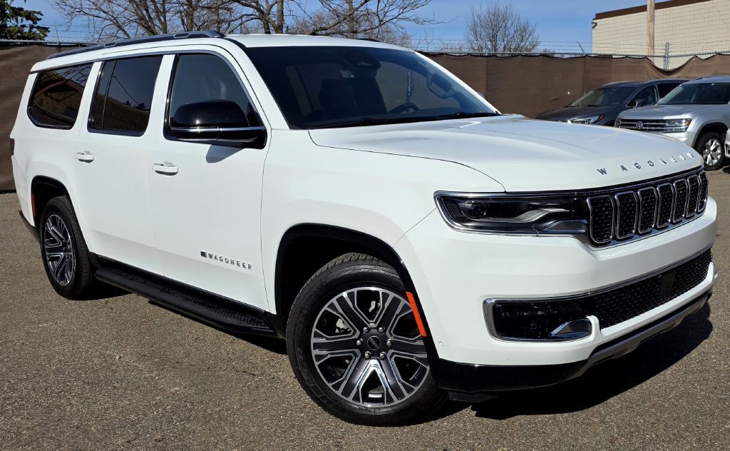 2025 Jeep Wagoneer Image 1