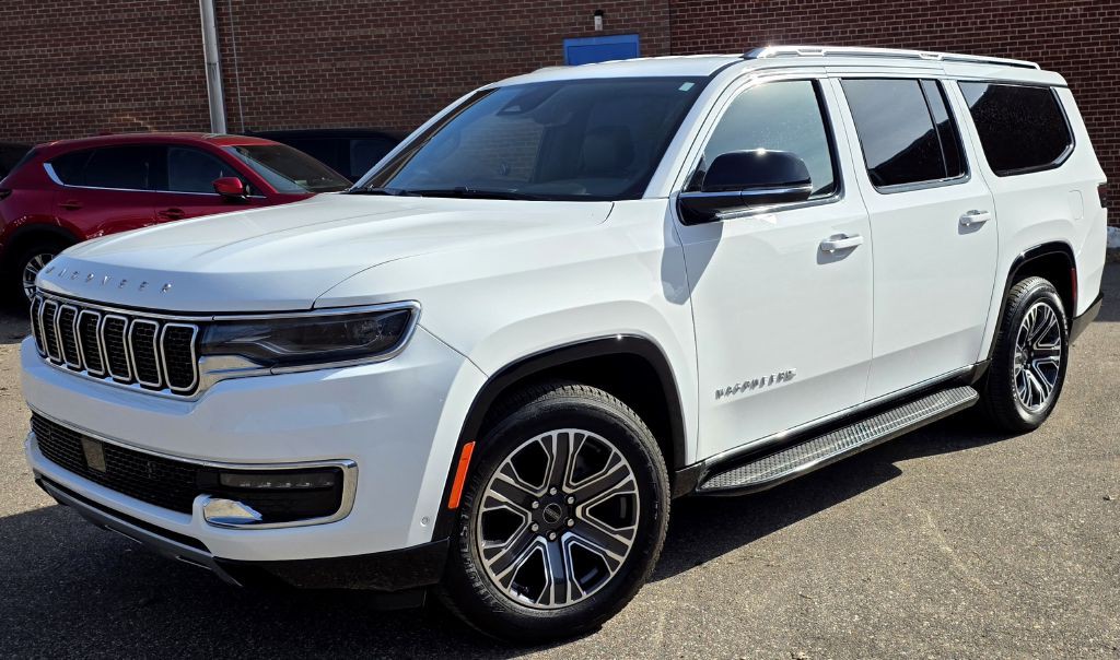 2025 Jeep Wagoneer Image 4