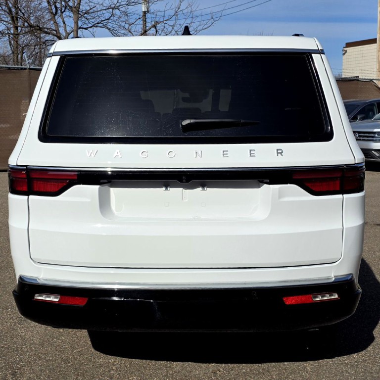 2025 Jeep Wagoneer Image 6