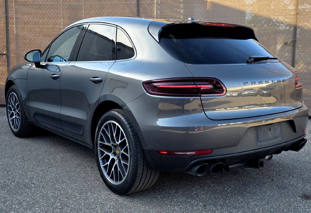 2018 Porsche Macan Image 5