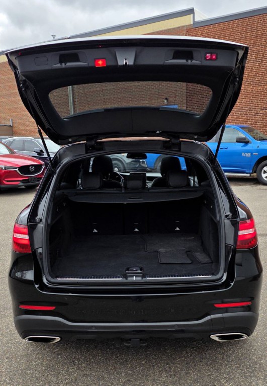 2019 Mercedes-Benz GLC-Class Image 7