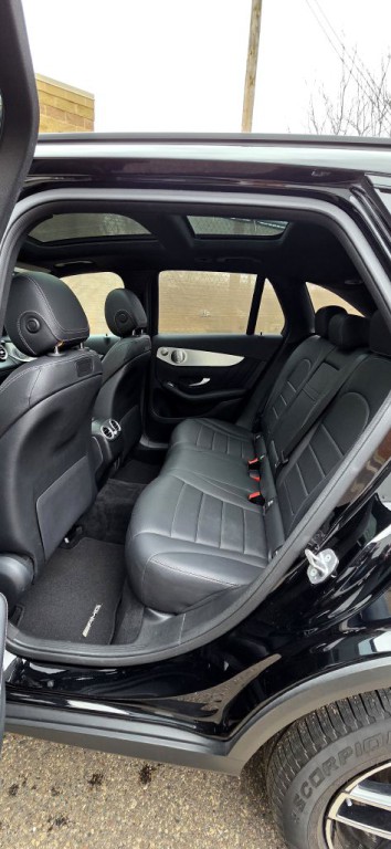 2019 Mercedes-Benz GLC-Class Image 10