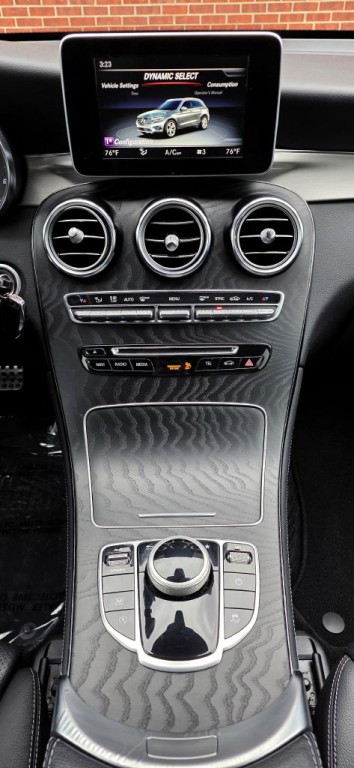 2019 Mercedes-Benz GLC-Class Image 14