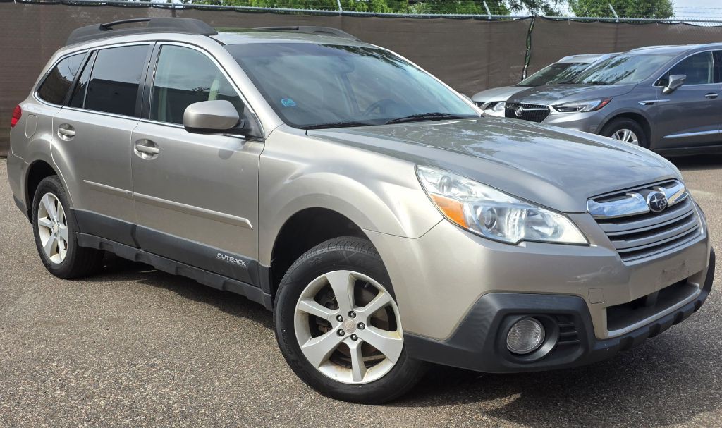 2014 Subaru Outback Image 1