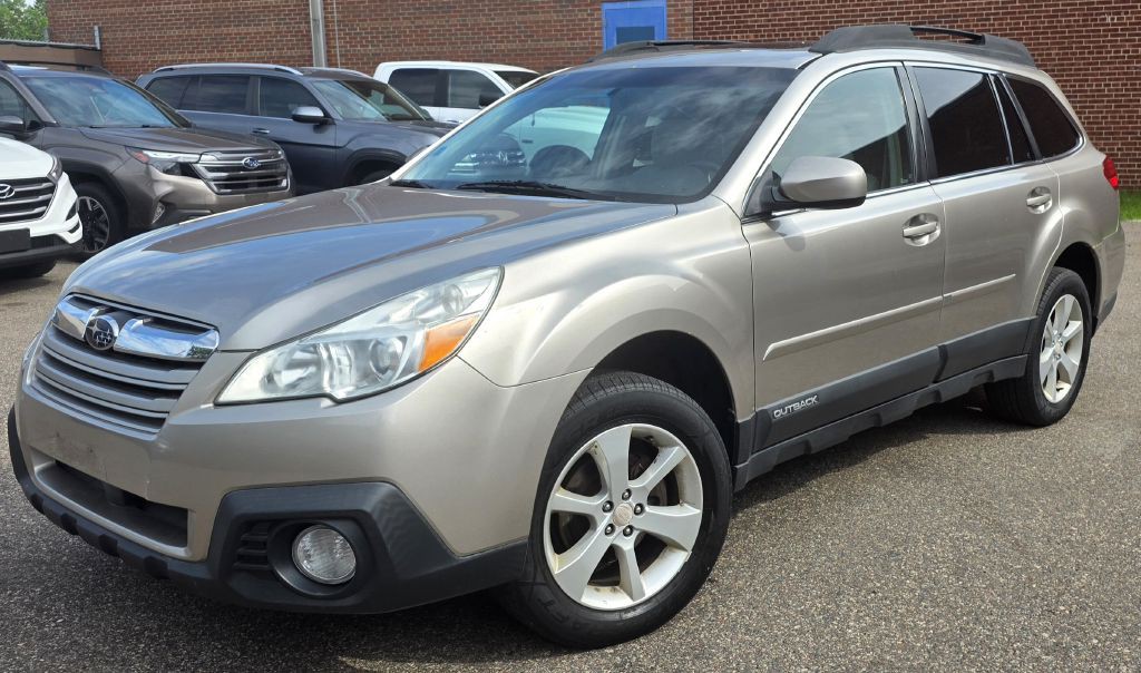 2014 Subaru Outback Image 4