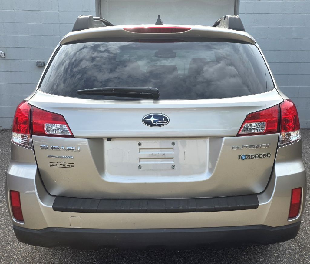 2014 Subaru Outback Image 6