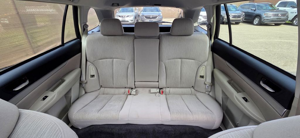 2014 Subaru Outback Image 8