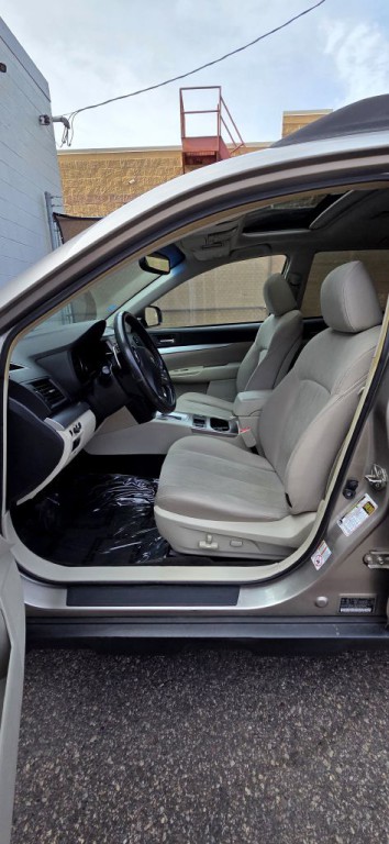 2014 Subaru Outback Image 12