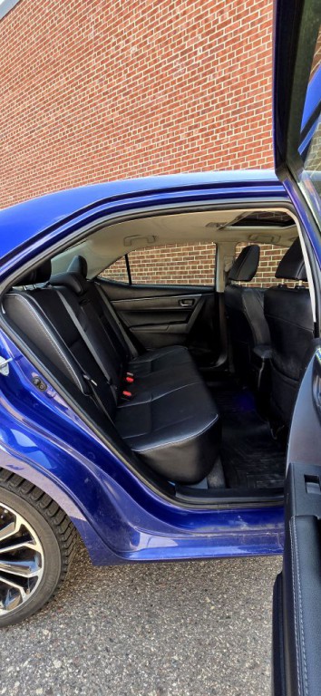 2015 Toyota Corolla Image 9