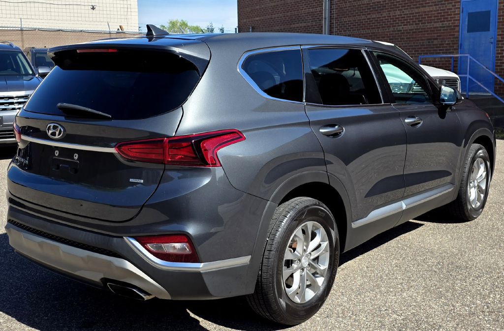 2020 Hyundai Santa Fe Image 2