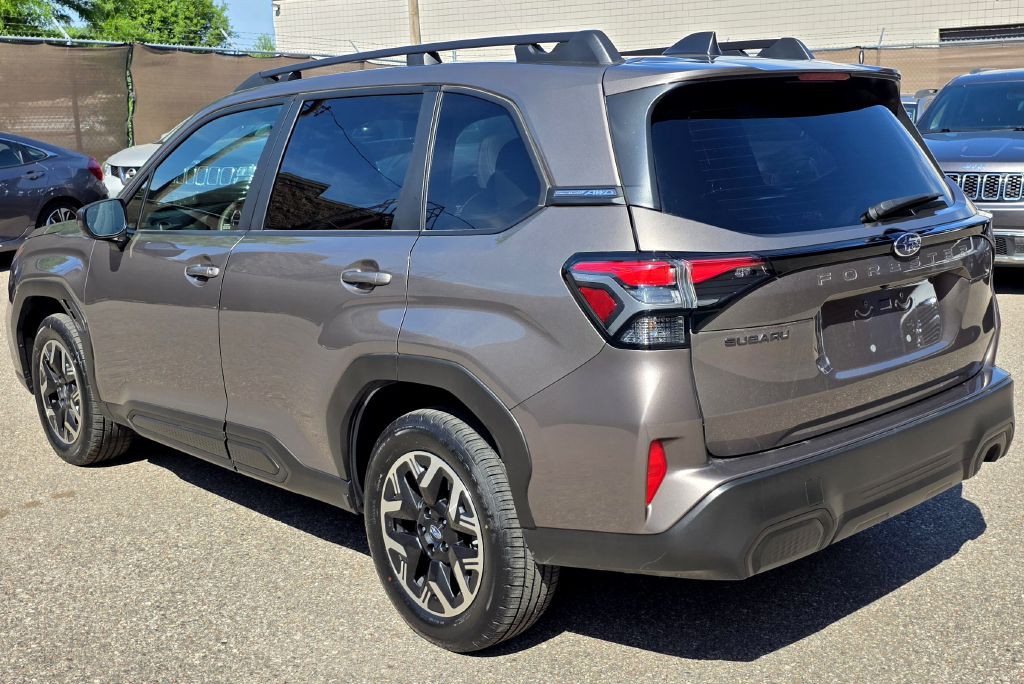 2025 Subaru Forester Image 5