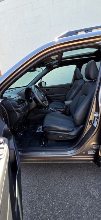 2025 Subaru Forester Image 12