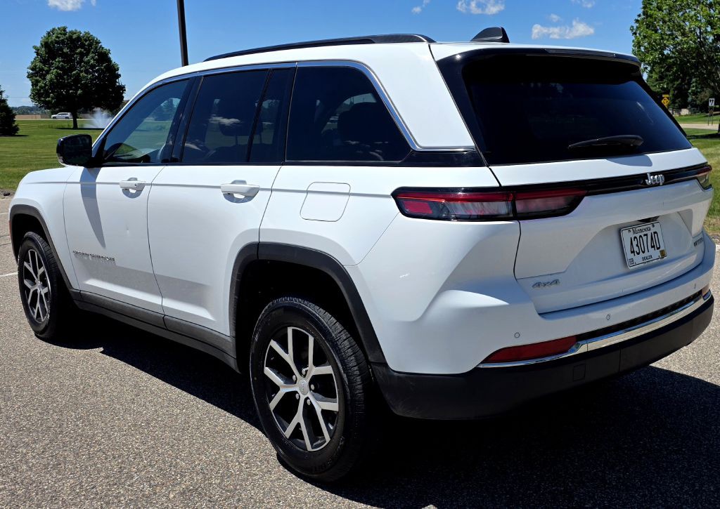 2024 Jeep Grand Cherokee Image 5