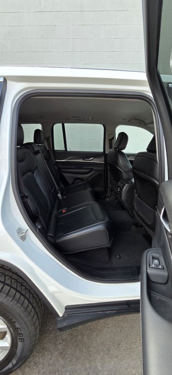 2023 Jeep Grand Cherokee Image 9