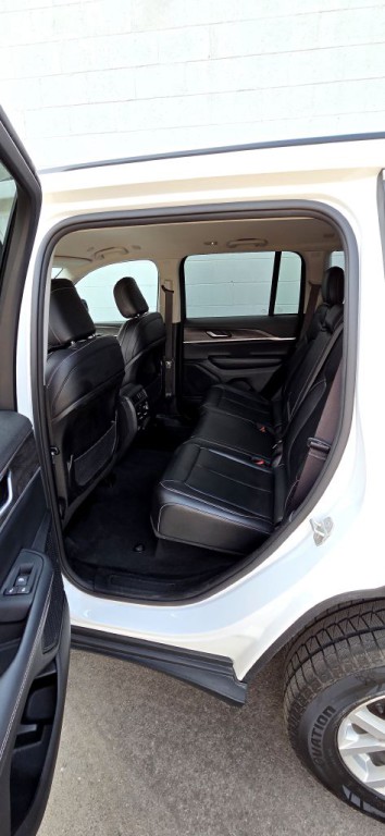 2023 Jeep Grand Cherokee Image 10