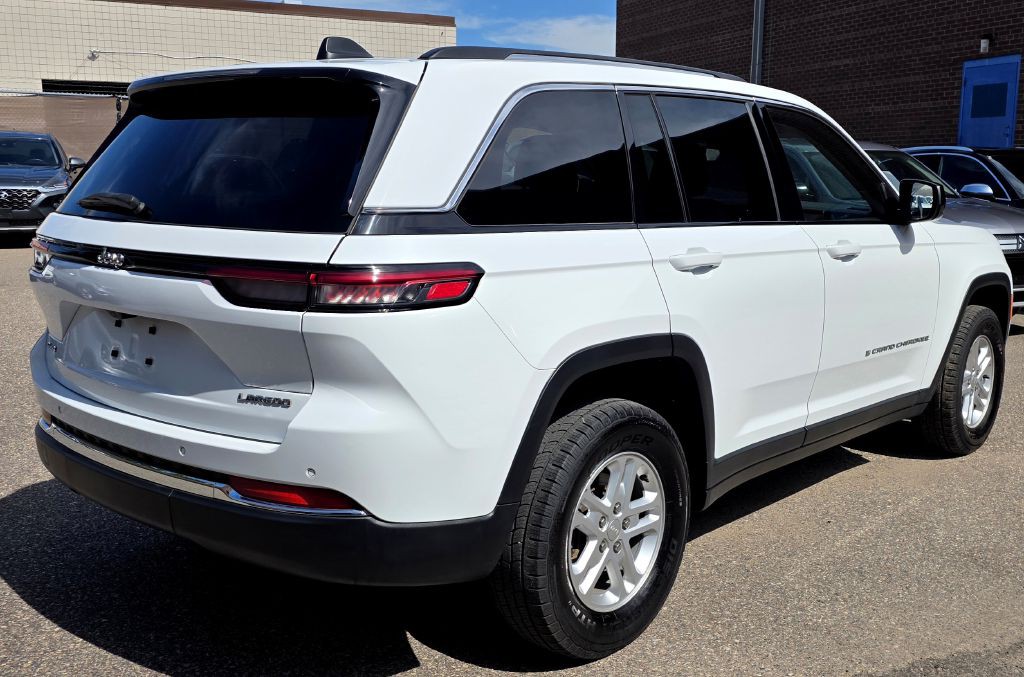 2022 Jeep Grand Cherokee Image 2