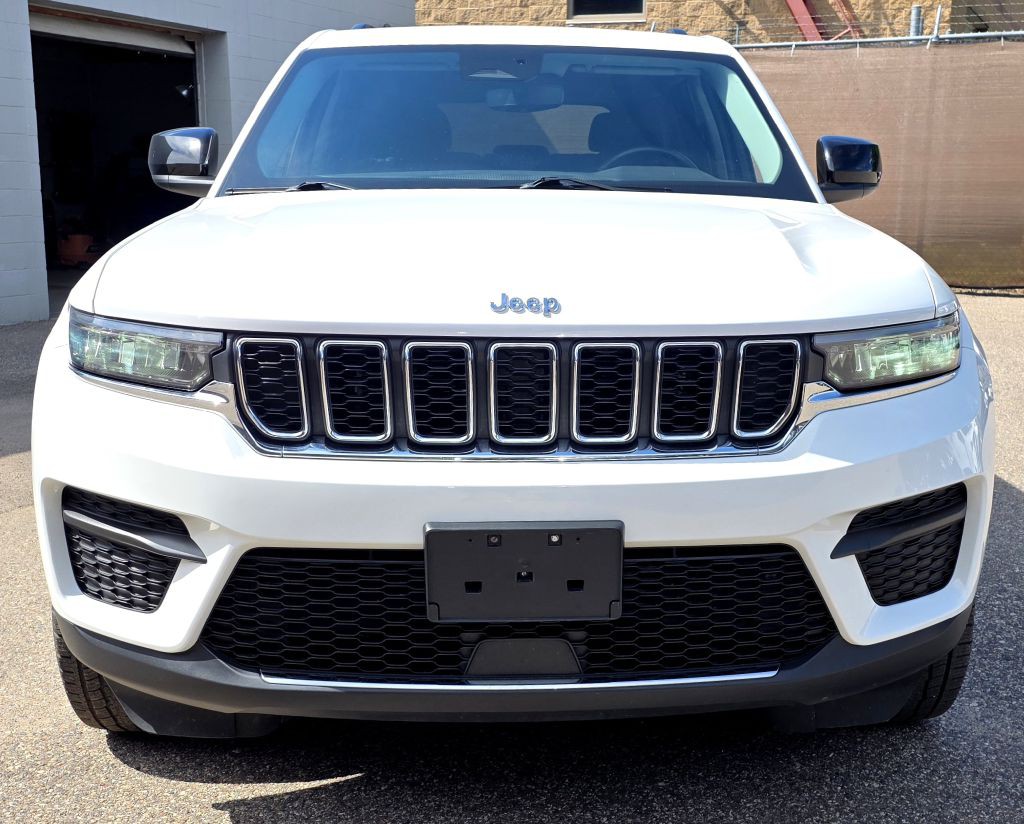 2022 Jeep Grand Cherokee Image 3