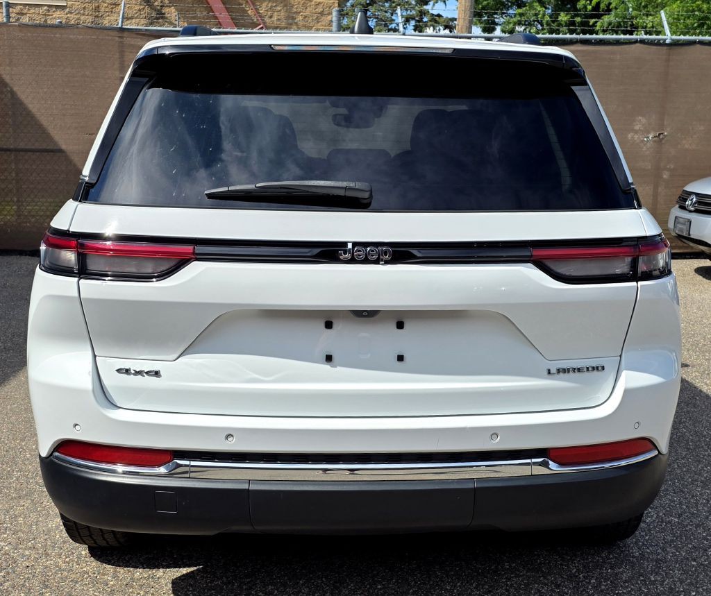 2022 Jeep Grand Cherokee Image 6