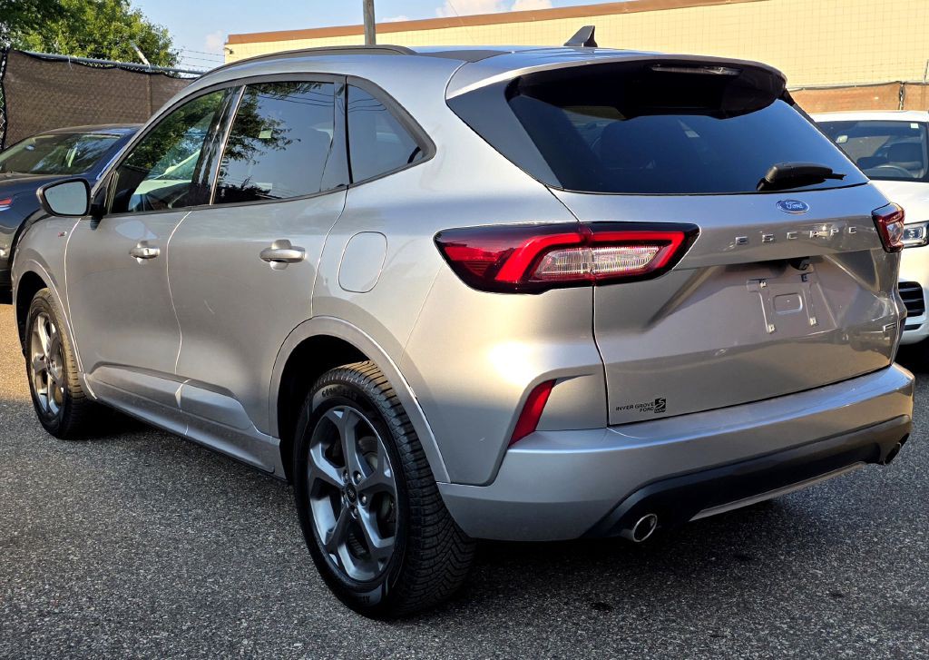 2023 Ford Escape Image 5