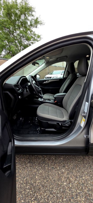 2021 Ford Escape Image 12