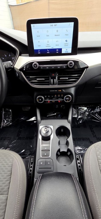 2021 Ford Escape Image 14
