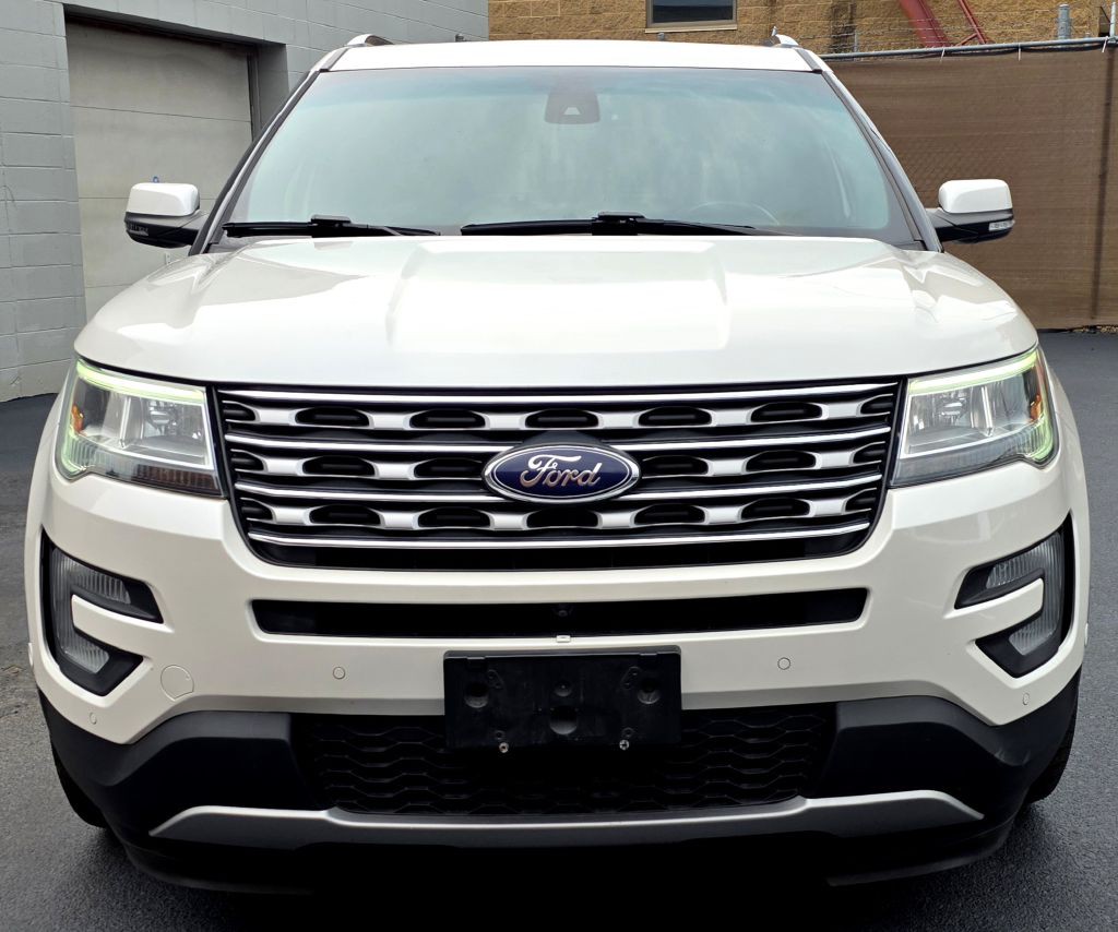 2017 Ford Explorer Image 3