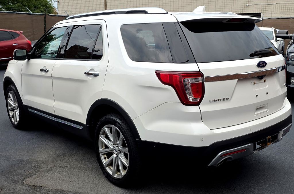 2017 Ford Explorer Image 5