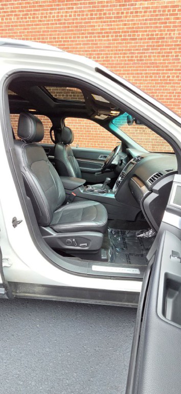 2017 Ford Explorer Image 10