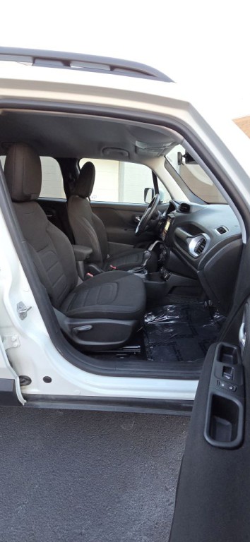 2021 Jeep Renegade Image 10