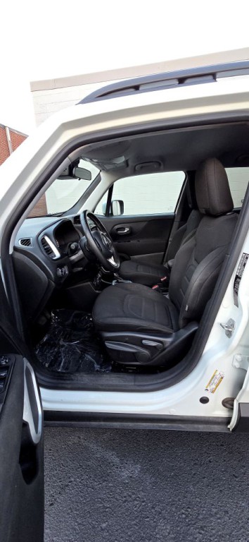 2021 Jeep Renegade Image 12