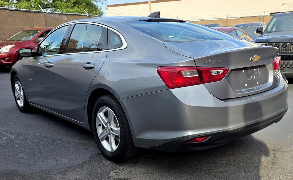 2023 Chevrolet Malibu Image 5