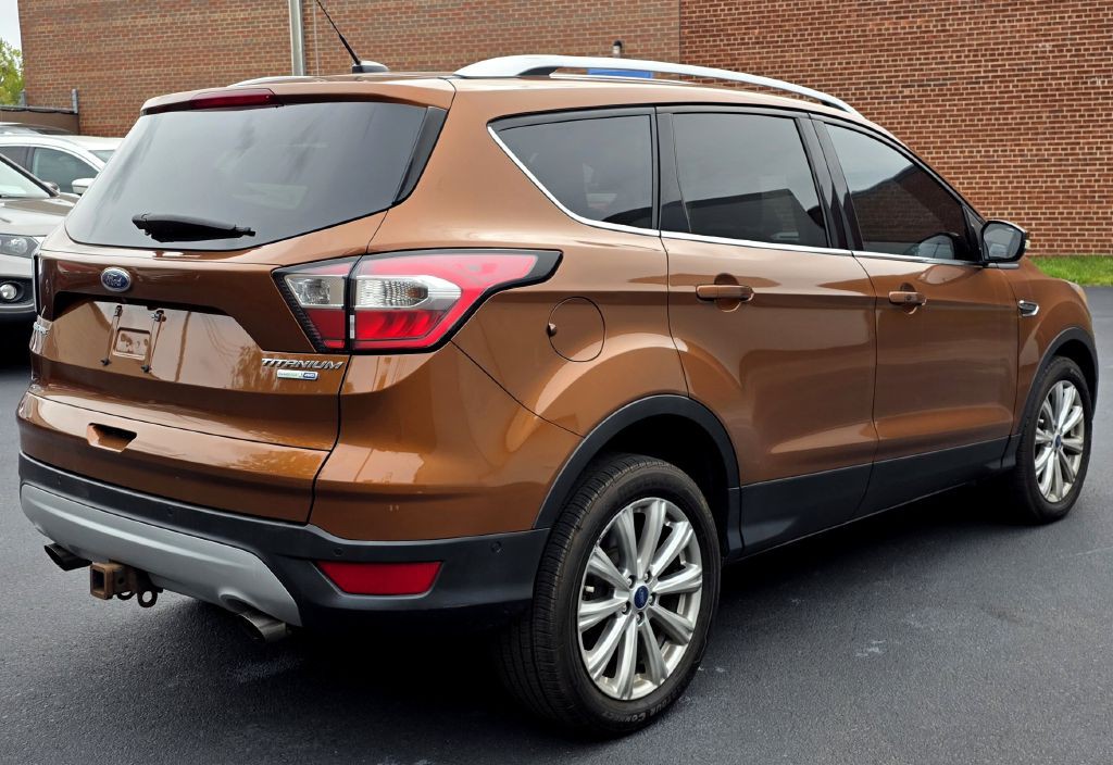 2017 Ford Escape Image 2