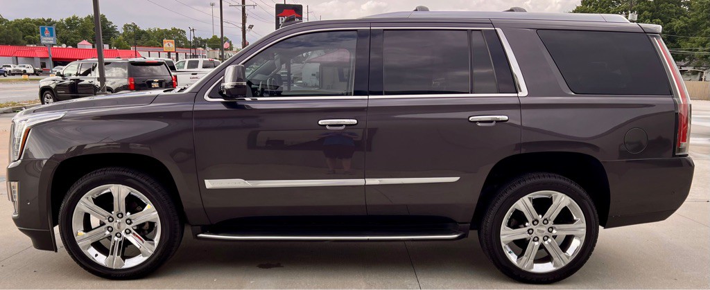 2017 Cadillac Escalade Image 4