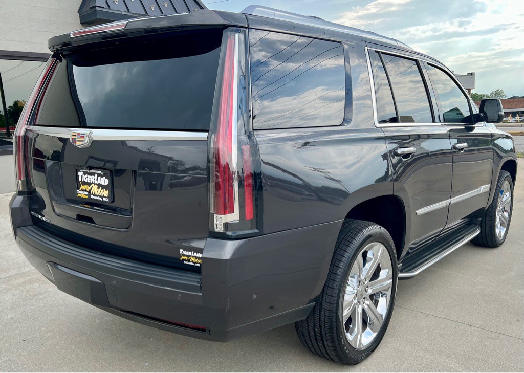 2017 Cadillac Escalade Image 7